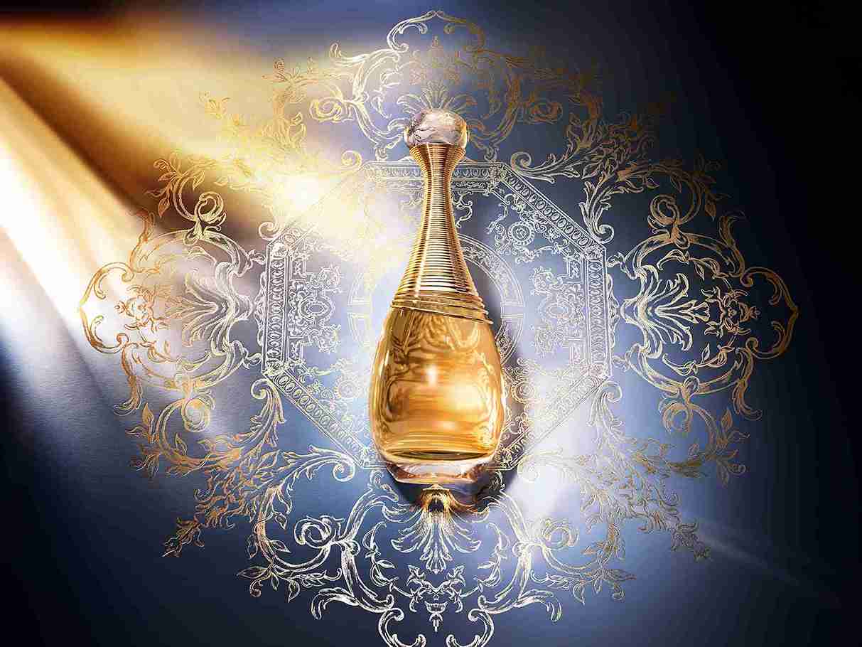 Den mest forførende duft, en kvinde kan bære, Dior