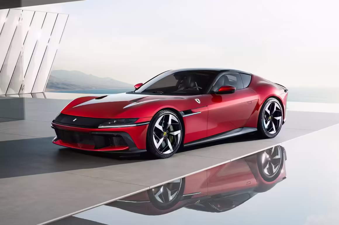 Ferrari 12cilindri En moderne ode til den naturligt aspirerede V12