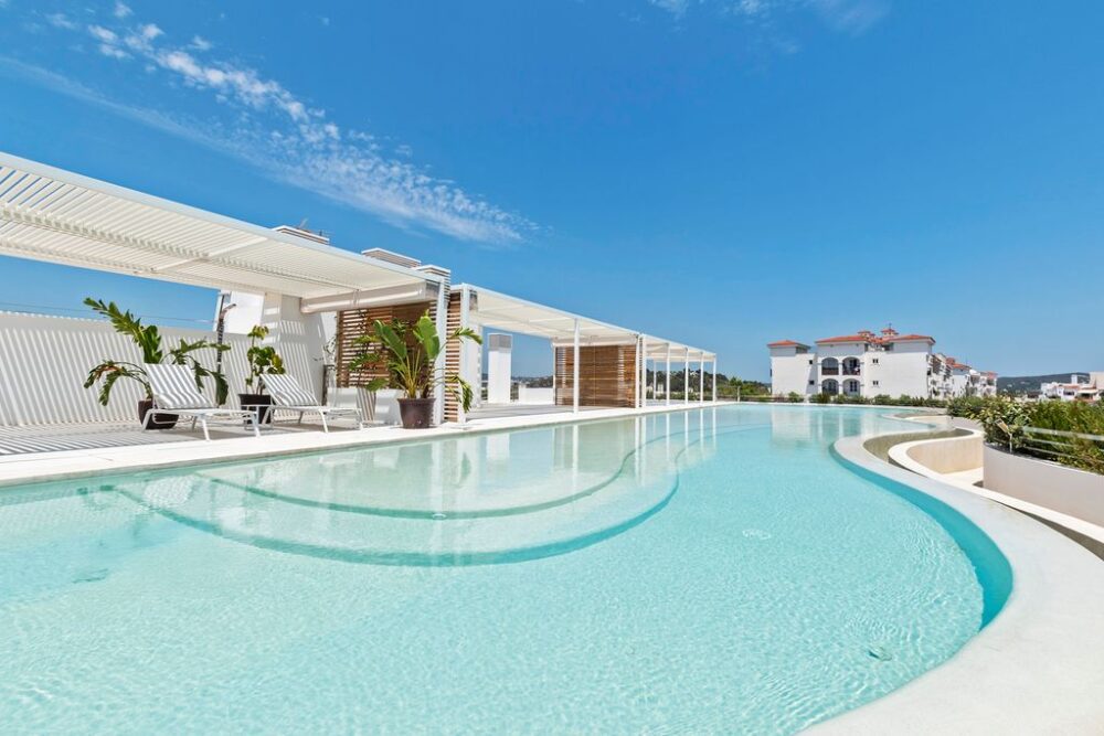 Ejendomme på Balearerne – priser i 2026 i euro og hvad der ligger bag